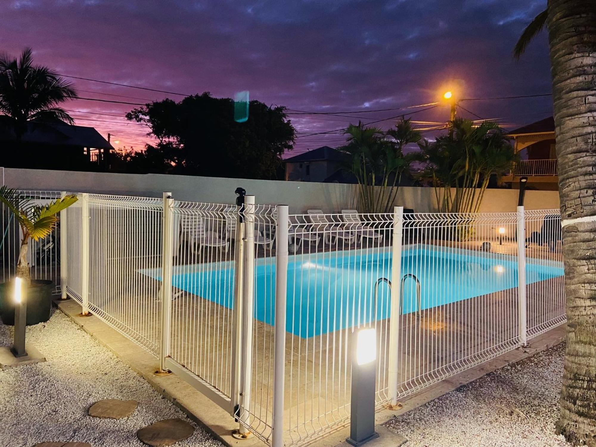 Le Nid Tropical, Piscine Chauffee Vila Étang-Salé les Bains Quarto foto